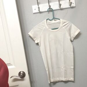 Lululemon Swiftly Tech